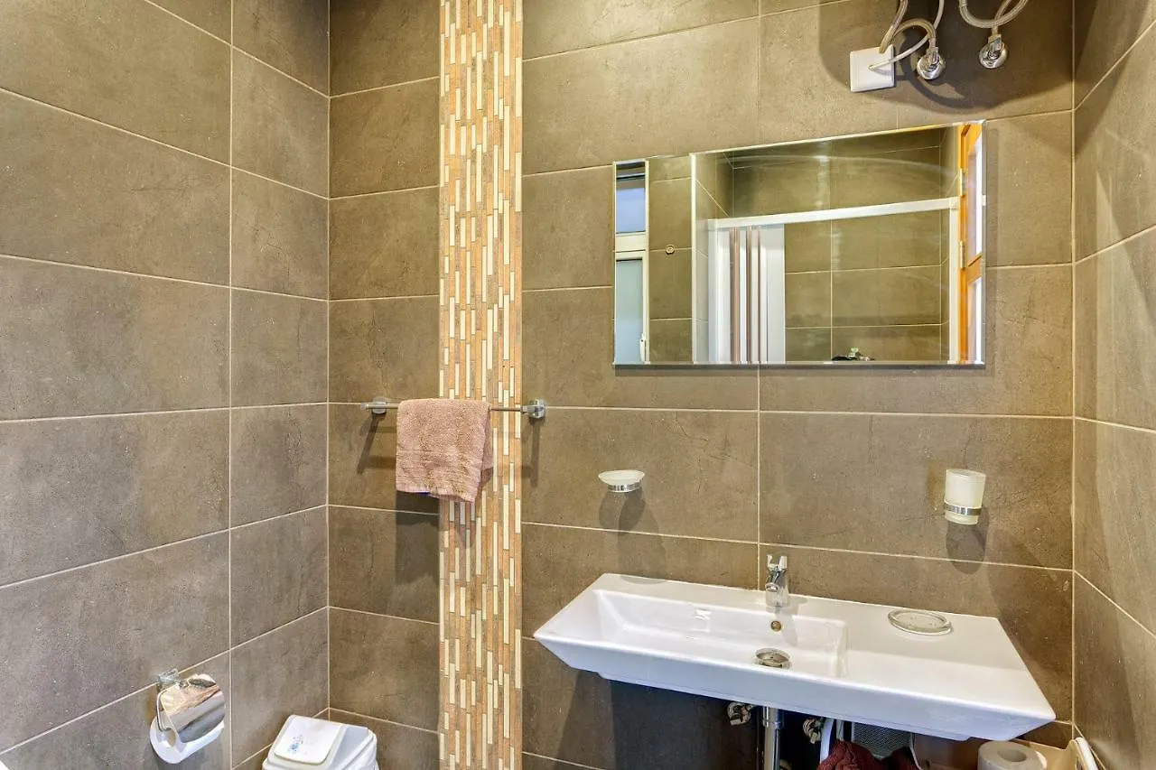 Modern 2 Bedroom Apartment In St Julians San Giuliano